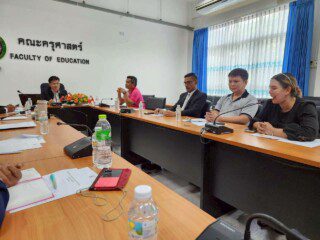 LINE_ALBUM_ประชุมคณะกรรมการสภาคณาจารย์ฯ.7 กรกฎาคมหมู่ 9_260709_5